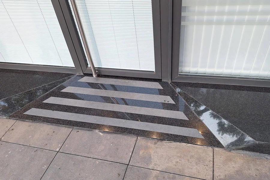 proyecto escalon puerta marbres pellicer 01
